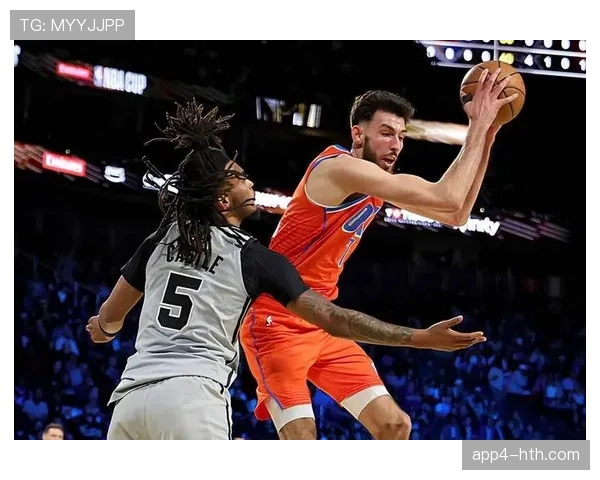 霍姆格伦护筐频遭挑战，雷霆内线升级路漫漫